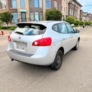 2011 NISSAN ROGUE