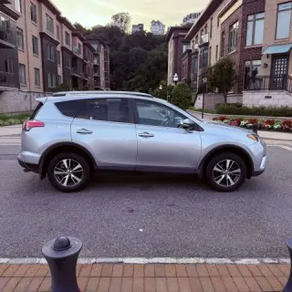 2017 Toyota RAV4