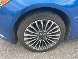 Ford Fusion 2017 SE 4dr Sedan
