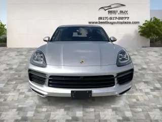 2019 PORSCHE CAYENNE