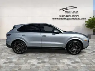 2019 PORSCHE CAYENNE