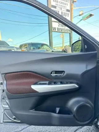 2020 NISSAN KICKS