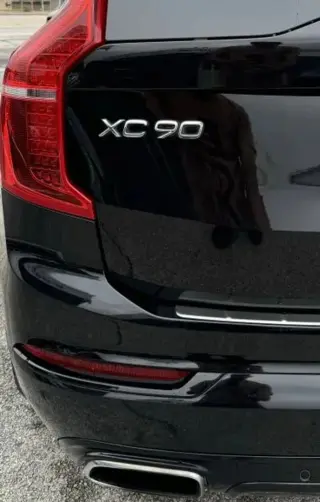 2019 VOLVO XC90