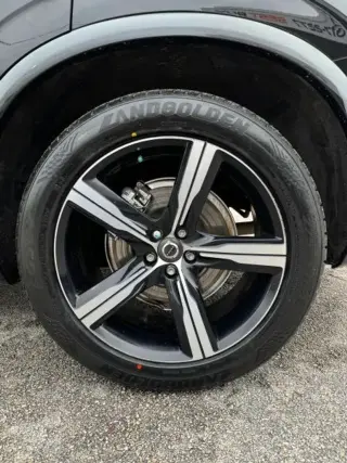 2019 VOLVO XC90