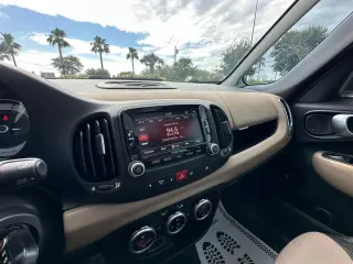2017 FIAT 500L