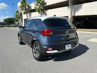 2022 HYUNDAI VENUE