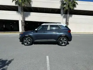 2022 HYUNDAI VENUE