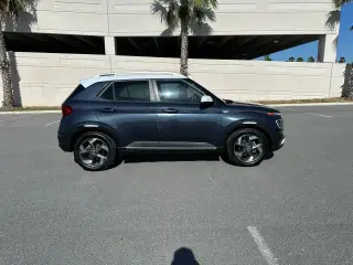 2022 HYUNDAI VENUE