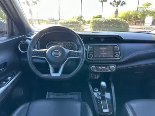 2020 NISSAN KICKS
