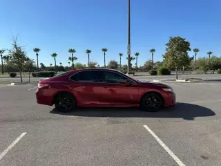 2018 TOYOTA CAMRY