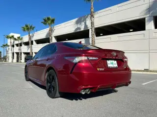 2018 TOYOTA CAMRY