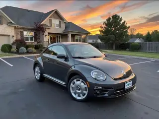 2019 VOLKSWAGEN BEETLE