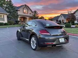 2019 VOLKSWAGEN BEETLE