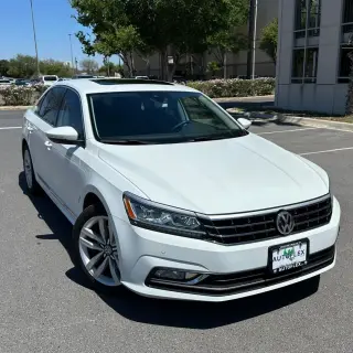 2017 VOLKSWAGEN PASSAT