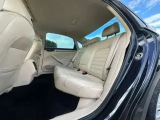 2017 VOLKSWAGEN PASSAT