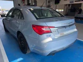 2013 CHRYSLER 200