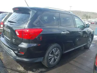 2017 NISSAN PATHFINDER