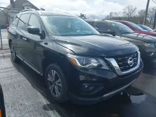 2017 NISSAN PATHFINDER