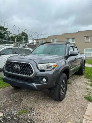 2018 TOYOTA TACOMA DOUBLE CAB