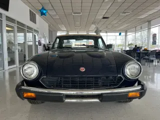 1981 FIAT 124 SPIDER 2000