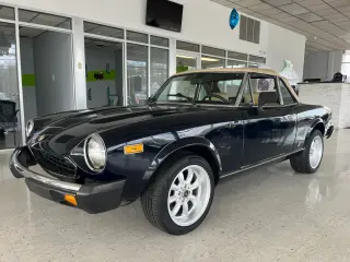 1981 FIAT 124 SPIDER 2000