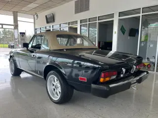 1981 FIAT 124 SPIDER 2000