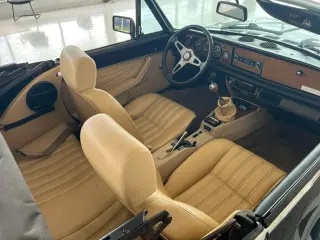 1981 FIAT 124 SPIDER 2000
