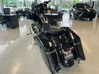 2015 HARLEY-DAVIDSON FLHX