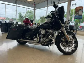 2015 HARLEY-DAVIDSON FLHX