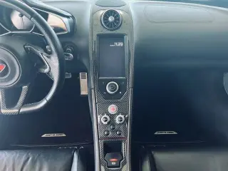 2012 MCLAREN MP4-12C