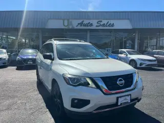 2017 NISSAN PATHFINDER