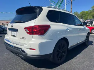 2017 NISSAN PATHFINDER