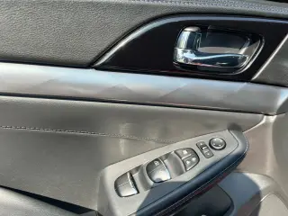 2017 NISSAN MAXIMA