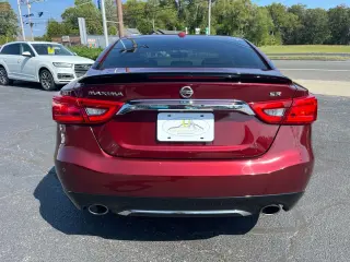 2017 NISSAN MAXIMA