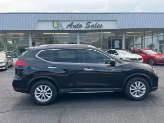 2017 NISSAN ROGUE