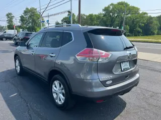 2015 NISSAN ROGUE