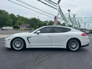 2015 PORSCHE PANAMERA