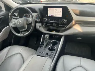 2024 TOYOTA HIGHLANDER HYBRID