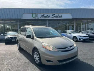 2009 TOYOTA SIENNA
