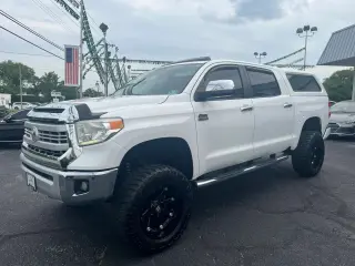 2015 TOYOTA TUNDRA CREWMAX