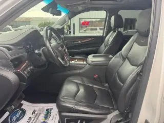 2019 CADILLAC ESCALADE ESV