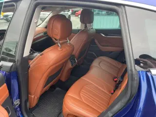 2017 MASERATI LEVANTE