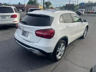 2019 MERCEDES-BENZ GLA