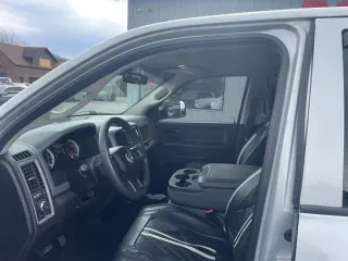 2019 RAM 1500 CLASSIC QUAD CAB