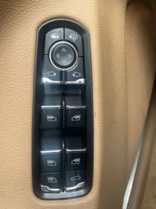 2012 PORSCHE PANAMERA