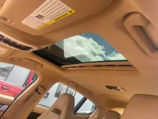 2012 PORSCHE PANAMERA