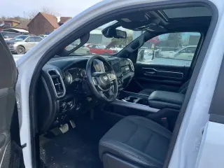 2019 RAM 1500 CREW CAB