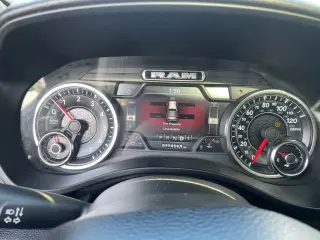 2019 RAM 1500 CREW CAB