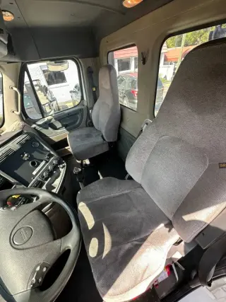 2016 FREIGHTLINER CASCADIA