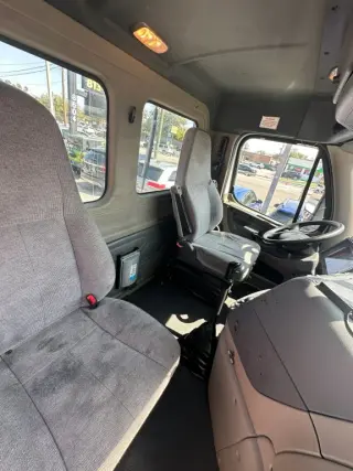 2016 FREIGHTLINER CASCADIA